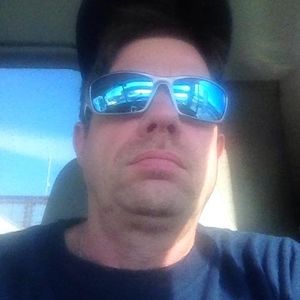 Meet your Posher, Tom